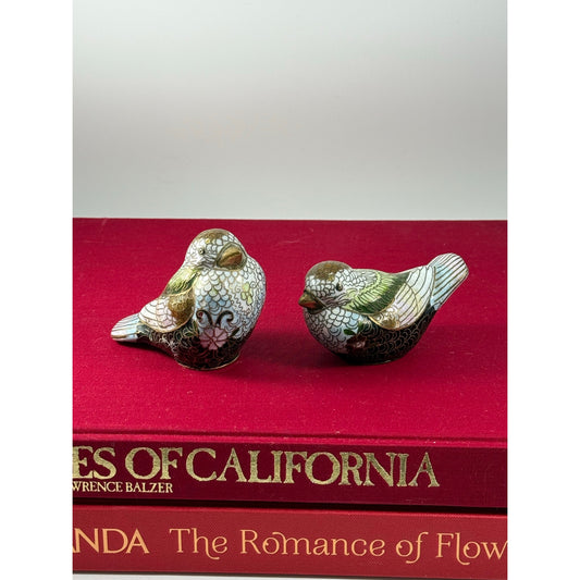 Vintage Cloisonné Bird Figurines – Pair of Enamel Lovebirds – Mid-Century Chinese Decorative Collectibles