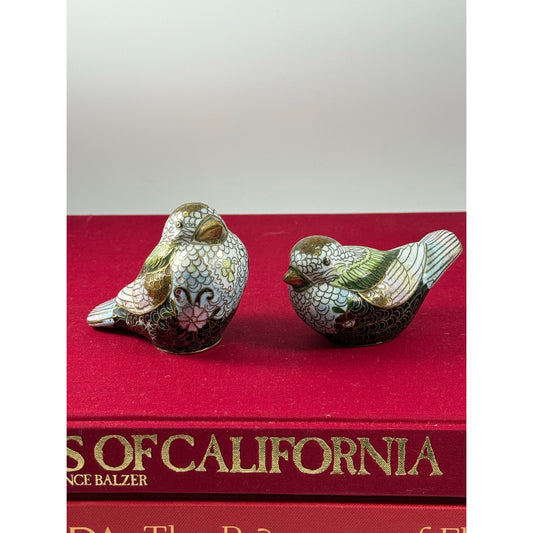 Vintage Cloisonné Bird Figurines – Pair of Enamel Lovebirds – Mid-Century Chinese Decorative Collectibles
