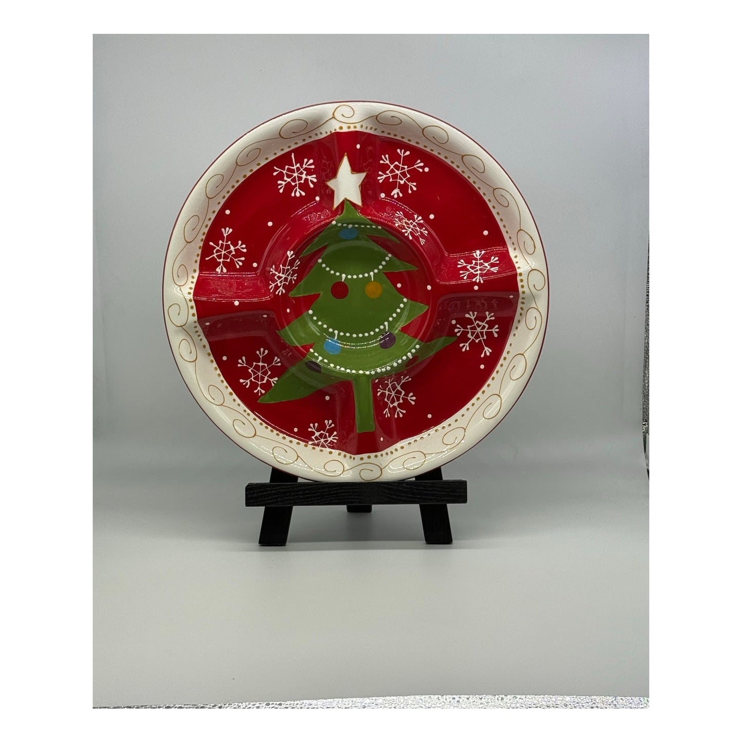 Pier 1 Christmas Divided Serving Platter – 14” Ceramic Holiday Tray – Snowflake Christmas Tree Sectional Dish – Red Hand-Painted Style Plate